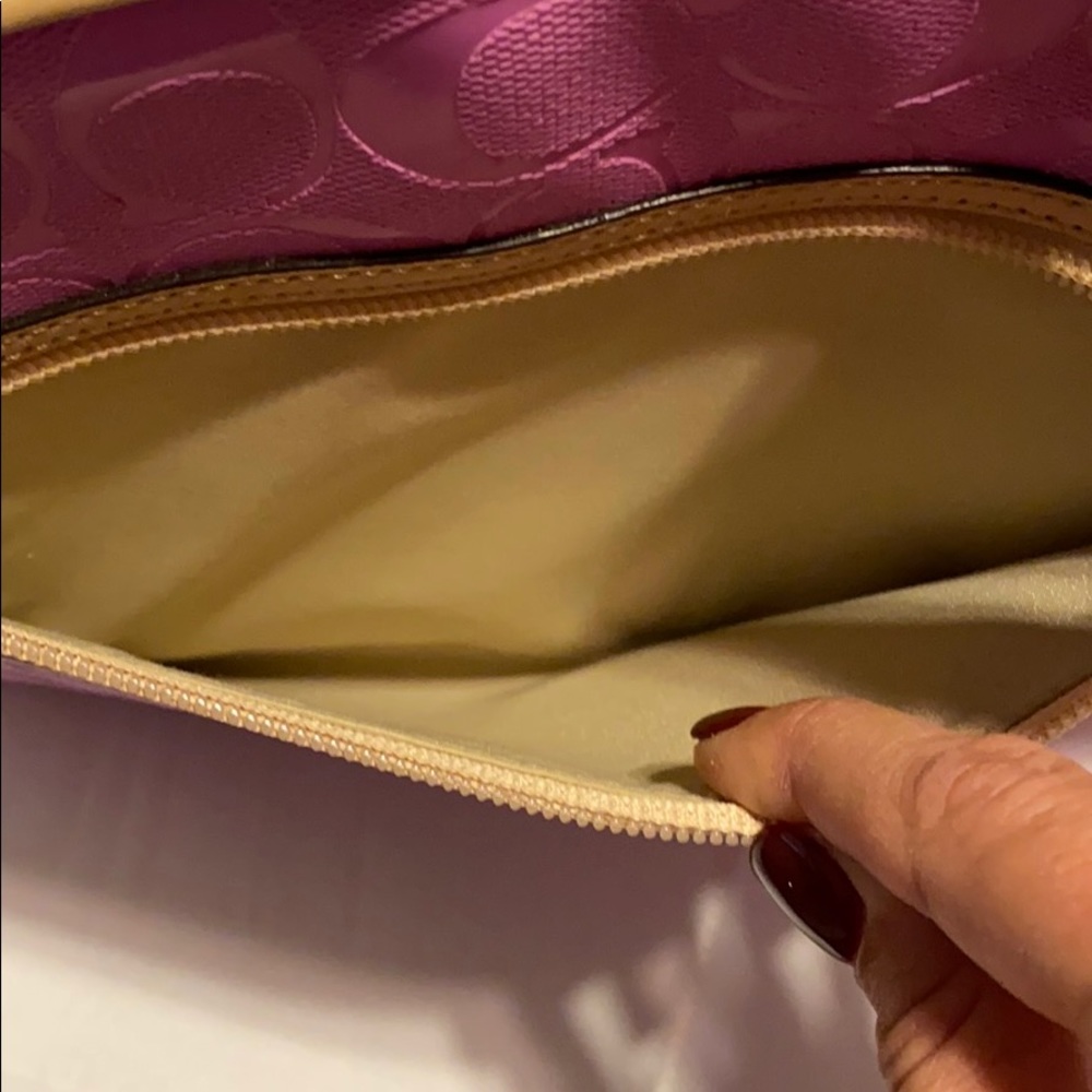Coach Bag - Picture 3 of 7